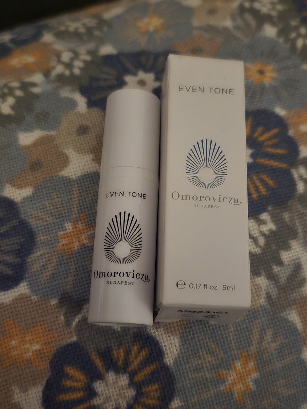Even Tone Daily Serum Travel-Size